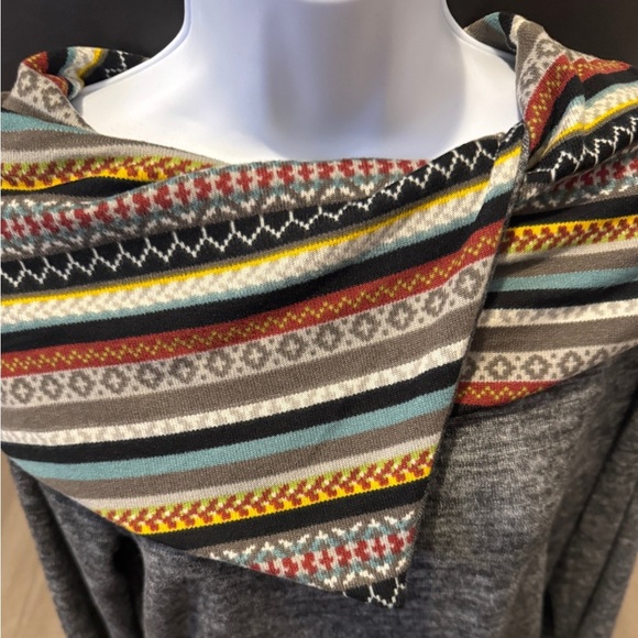 Twisted Cable Knit Plaid Print Hooded
Sweater Button Ruched Neck
Sweater. XL NWT - Picture 3 of 9